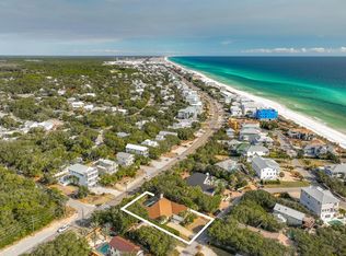 419 Pelican Cir, Seacrest, FL 32461