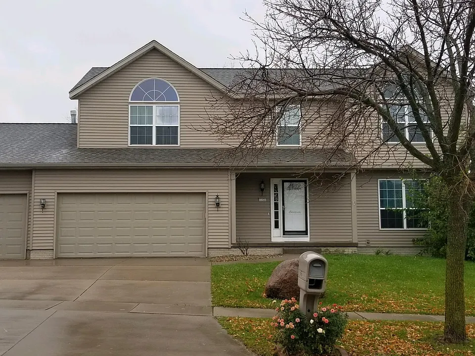 312 Rockhurst Dr SW