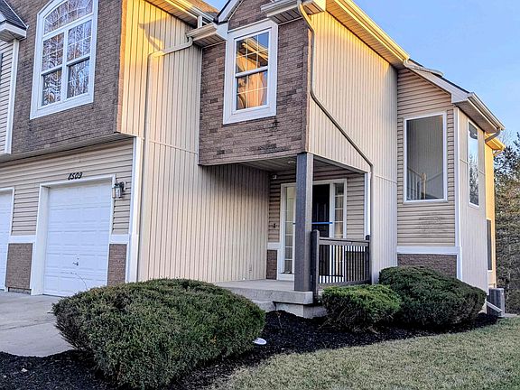 2nd image of 8509 N Woodland Ct
