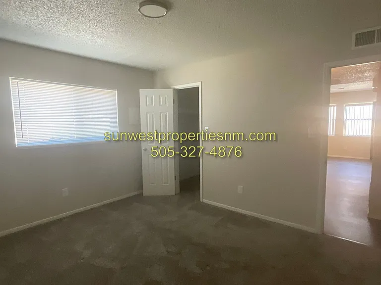 2201 N Tucker Ave — Photo 5