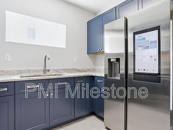 4th image of 530 N 3rd St #B