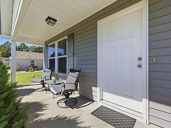 3rd image of 824 Kershaw Rd.