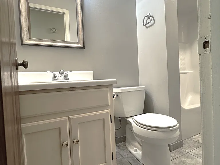 Hall bathroom. View 1.