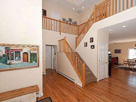 2nd image of 6 Currier Ave