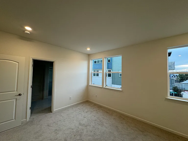 2045 Tarob Ct — Photo 7