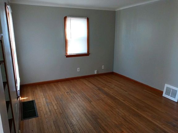 5th image of 3429 Parklane Dr