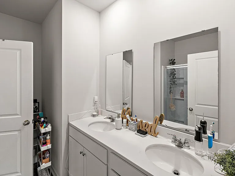 704 Ladywood Dr — Photo 13