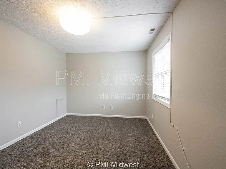 5611 N Rural St — Photo 20