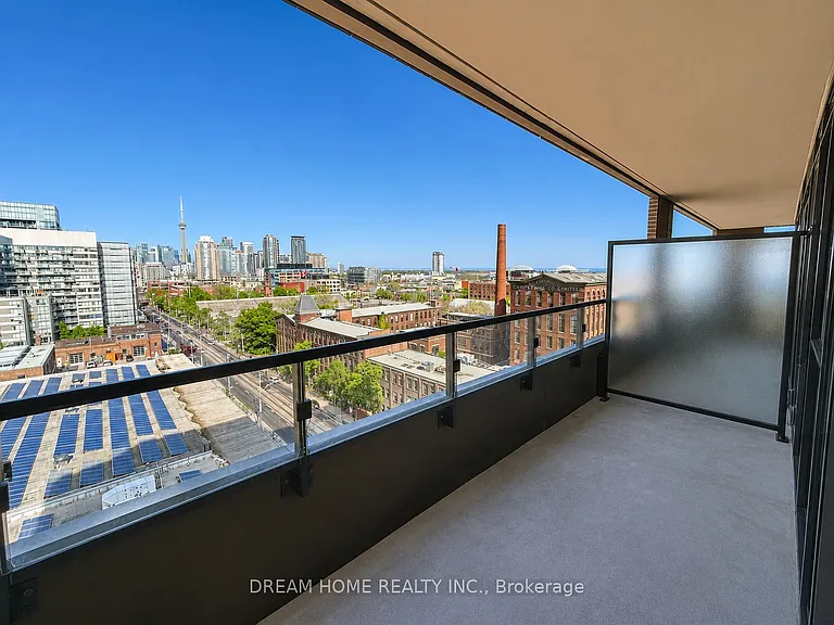 285 Dufferin St #810 — Photo 12