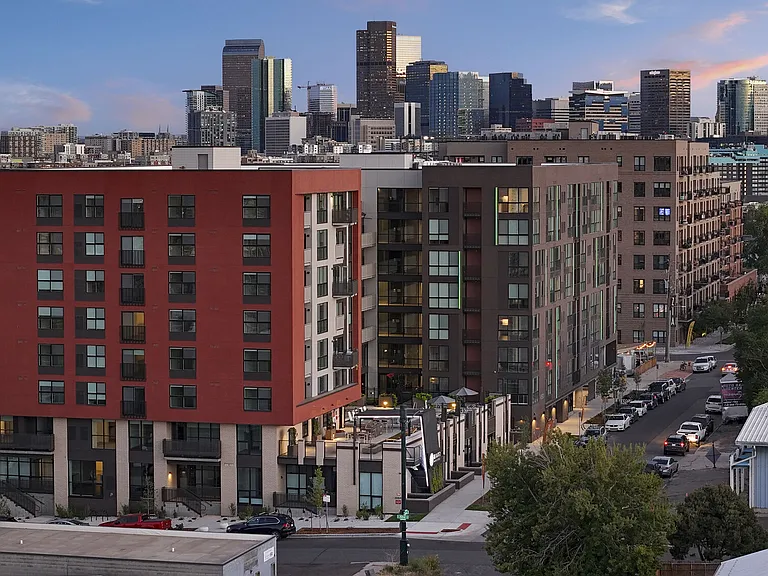 Alloy Sunnyside — Photo 1