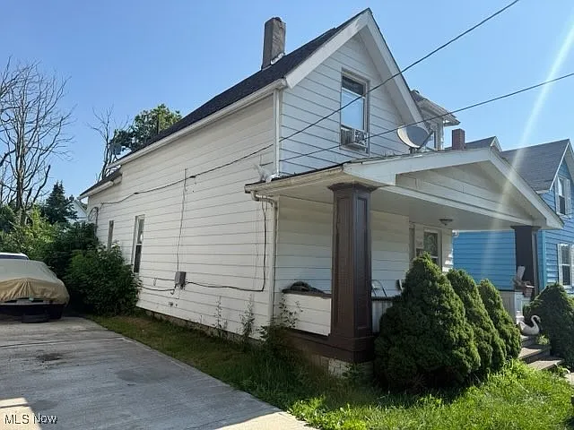 7410 Brinsmade Ave photo 1