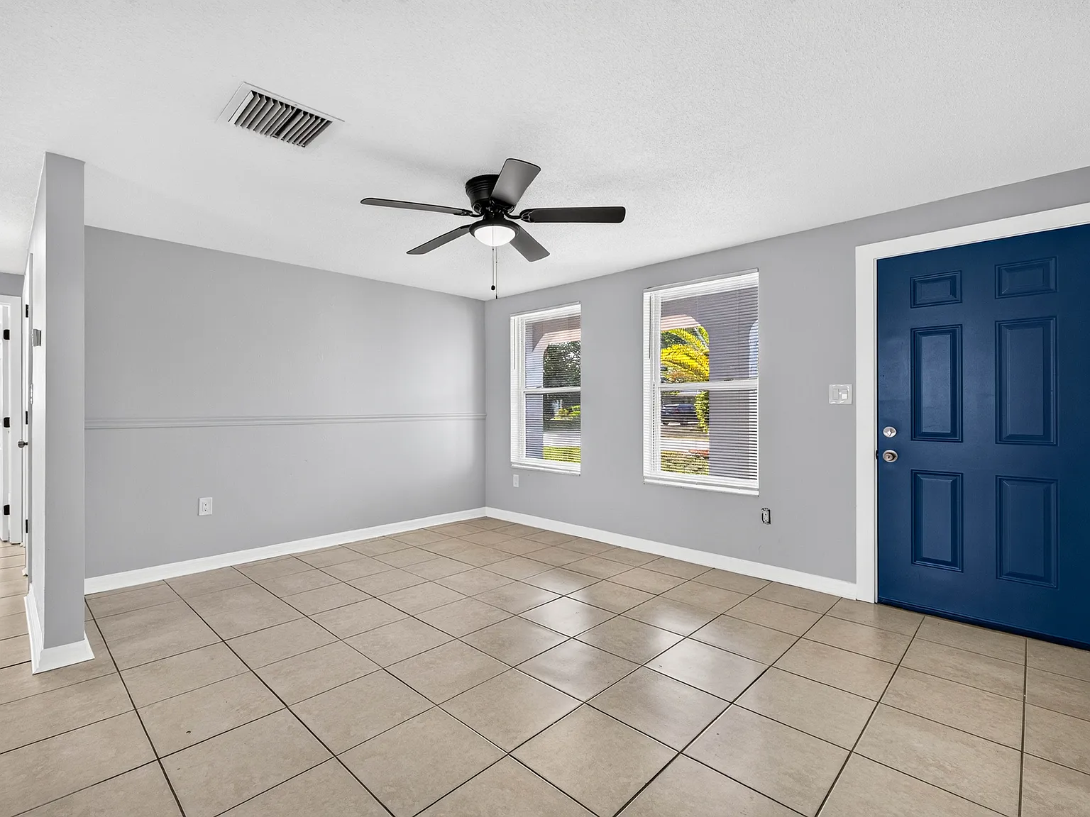 3 bed, 1142 sqft, $1,695 — Photo 3