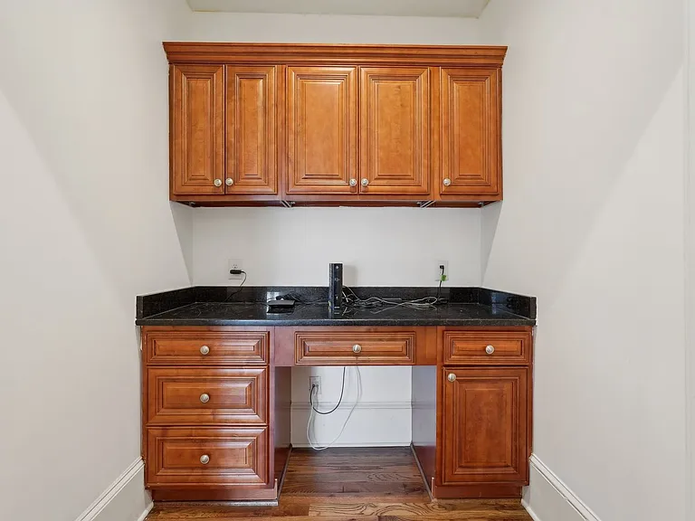343 Summer Garden Dr — Photo 35