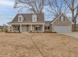 11989 Lower Hull Rd, Moundville, AL 35473