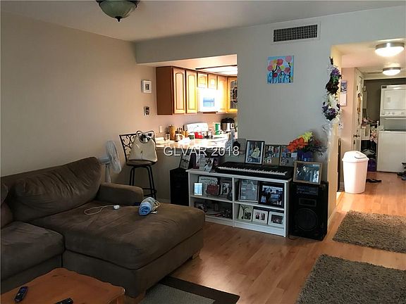 3rd image of 3823 S Maryland Pkwy Unit M3