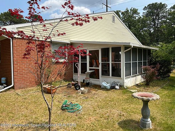 4th image of 101 Conestoga Drive #A