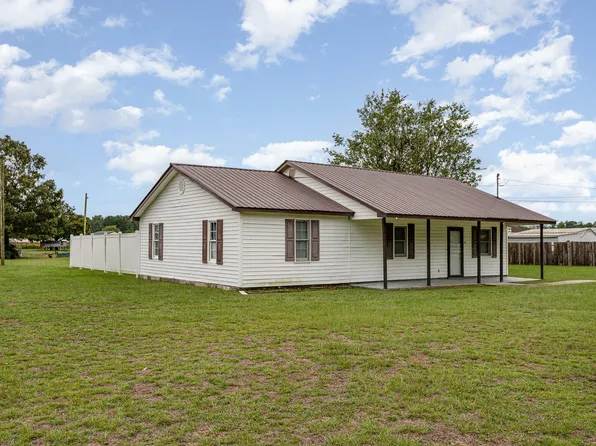 60 Stone Place Rd, Dunn, NC 28334