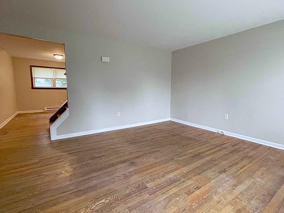 2nd image of 807-809 Fairfield St #807B