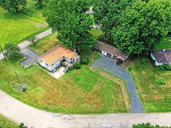 2nd image of 3592 Carson Salt Springs Rd