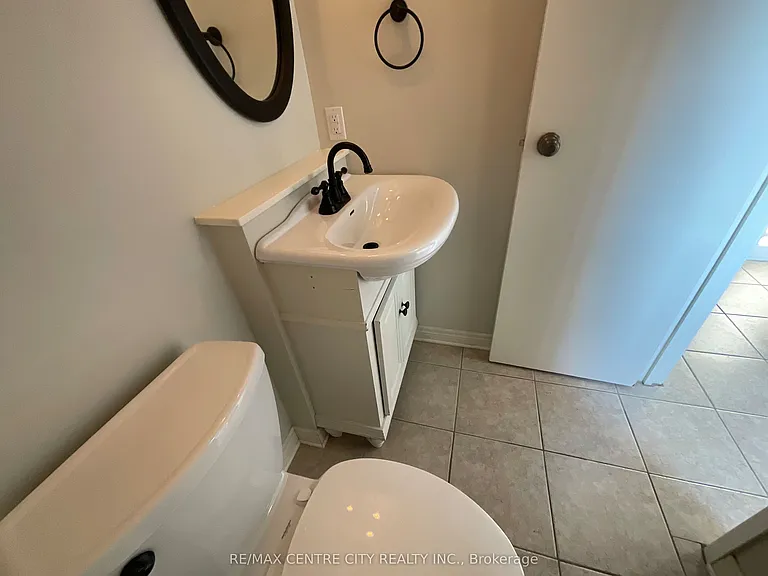 89 Highview Ave E #39 — Photo 4