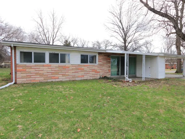 8524 Red Fir Dr, Saint Louis, MO 63134