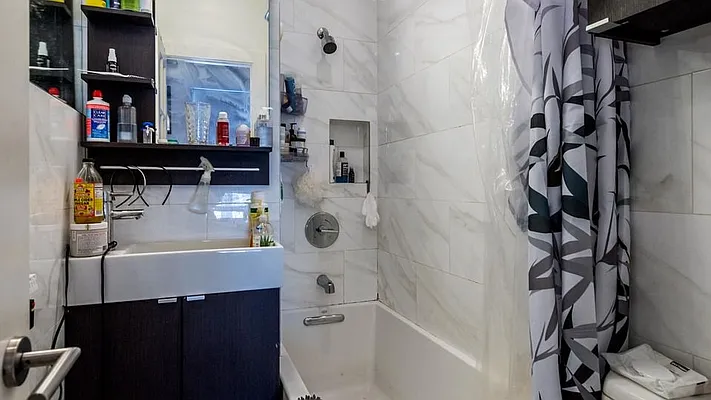 Rented by Nooklyn NYC LLC | media 23