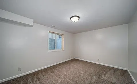650 W 10th St — Photo 9