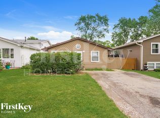 1409 Chestnut Dr, Round Lake Beach, IL 60073