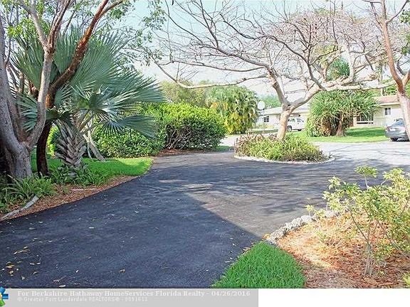 3rd image of 4801 NE 16th Ave