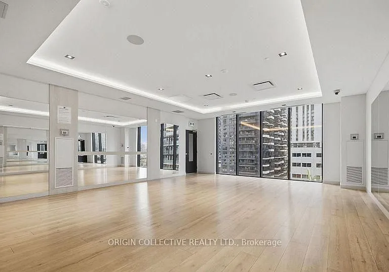330 Richmond St W #609 — Photo 23