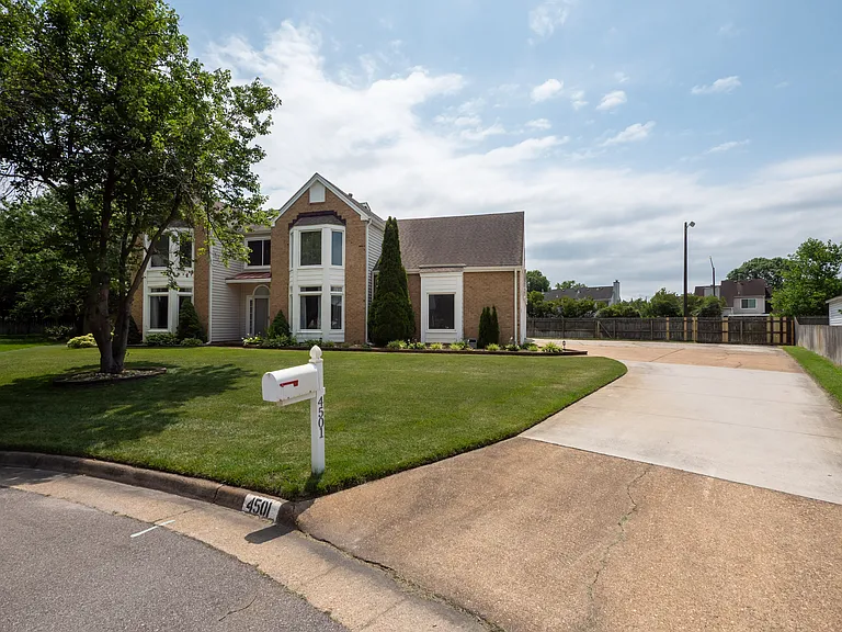 4501 Van Dyck Dr — Photo 10