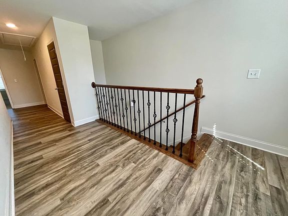 4th image of 631 Omnia Ct
