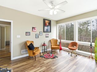 33 Beach Cove Ct, Brandenburg, KY 40108