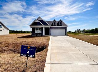 82 Maverick Ln, Dunn, NC 28334