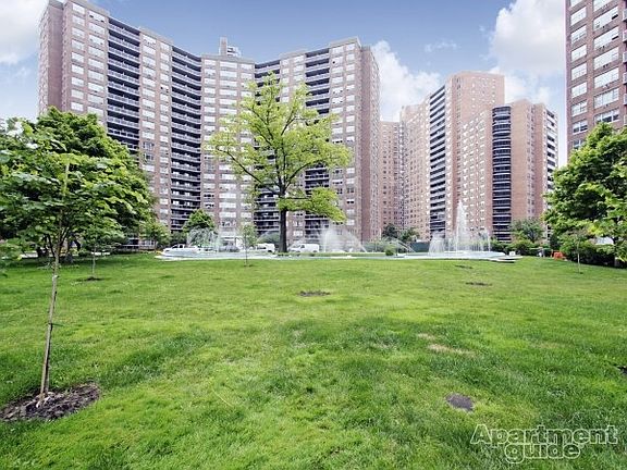 2nd image of 10440 Queens Blvd APT 19M