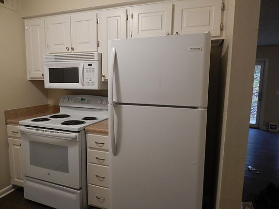 Kitchen- new Refrigerator