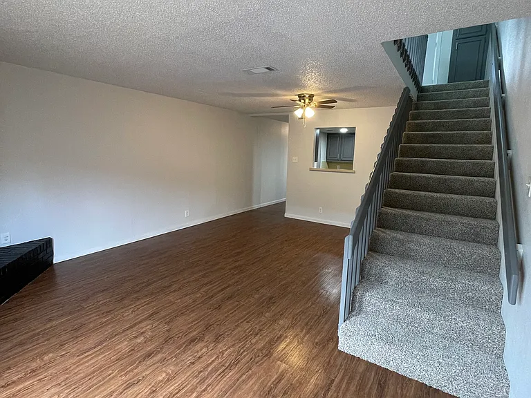 2812 Country Club Rd #2812 — Photo 4