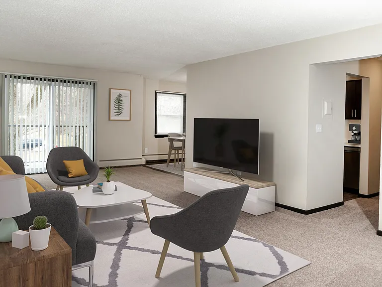 Chateau Apartments — Photo 12