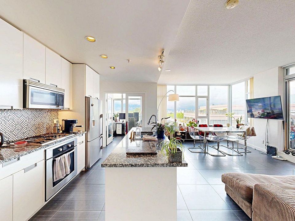 1st image of 2080 Broadway W #865