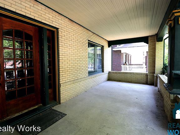 3rd image of 1637 G St