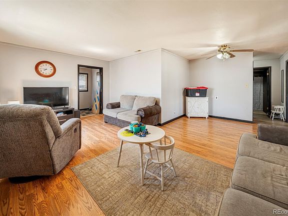 4th image of 403 Western Avenue