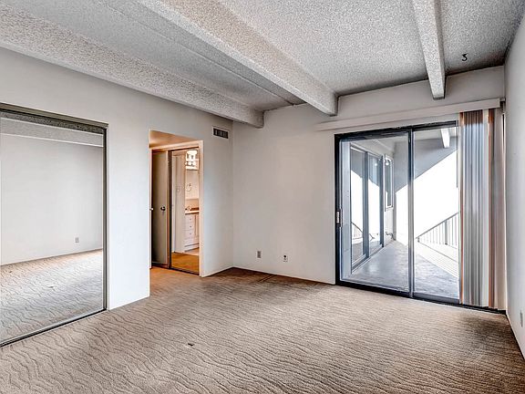 4th image of 1433 N Williams St APT 1201