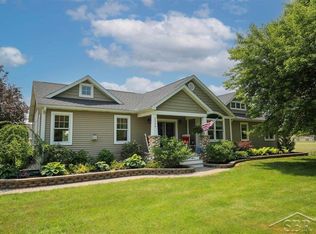 2268 E Bombay Rd, Midland, MI 48642