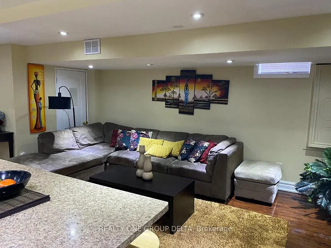 3 bed, $2,600 — Photo 4