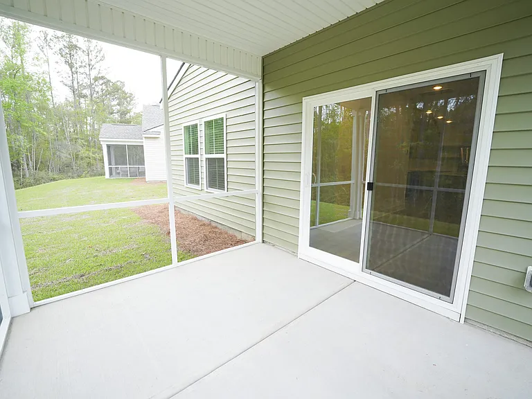 128 Kingswood Cir — Photo 36