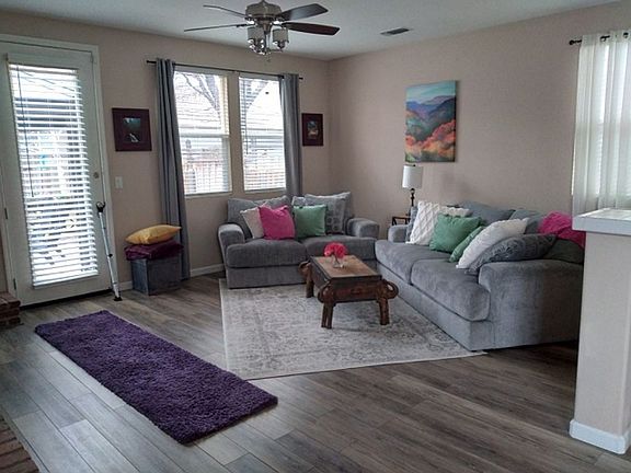 5th image of 7485 Lorna Ln