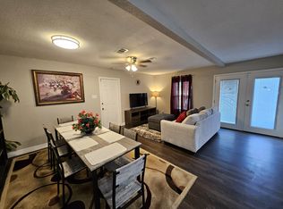 301 SW 16th St, Grand Prairie, TX 75051