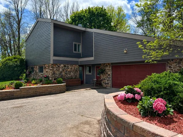 11101 ROBIN ROAD, Marshfield, WI 54449