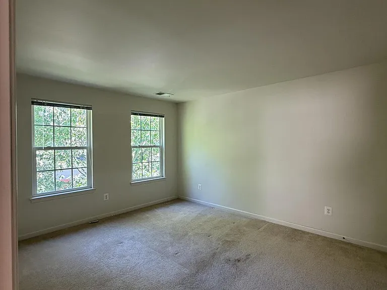 12489 Pfitzner Ct — Photo 17