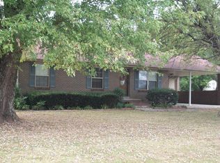 65 Bullwhip Ln, Lafayette, TN 37083
